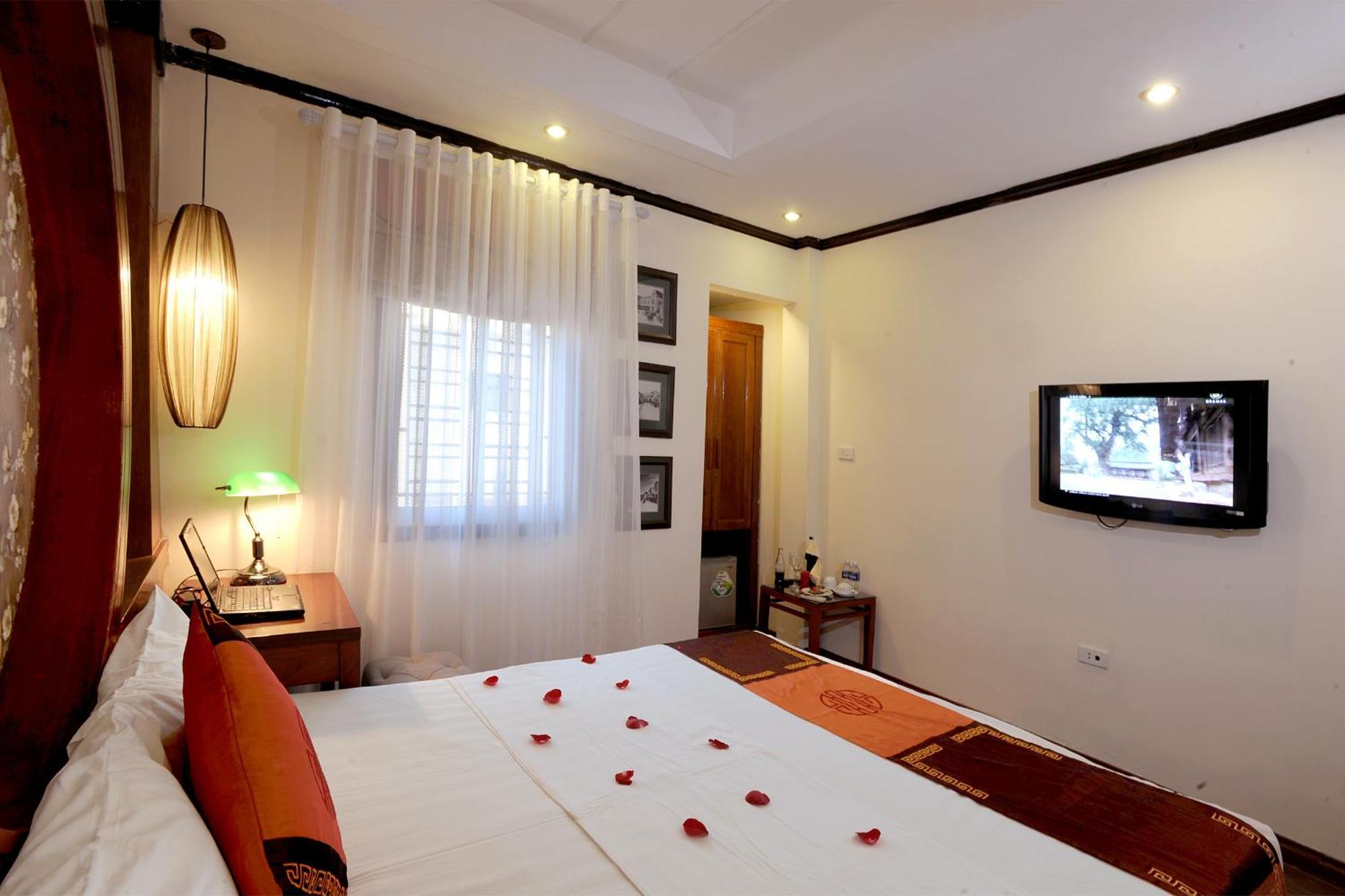 Hanoi Sena Hotel & Travel - Former Symphony Hanoi Hotel Dış mekan fotoğraf